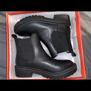 Black RAID chunky Chelsea boots from ASOS